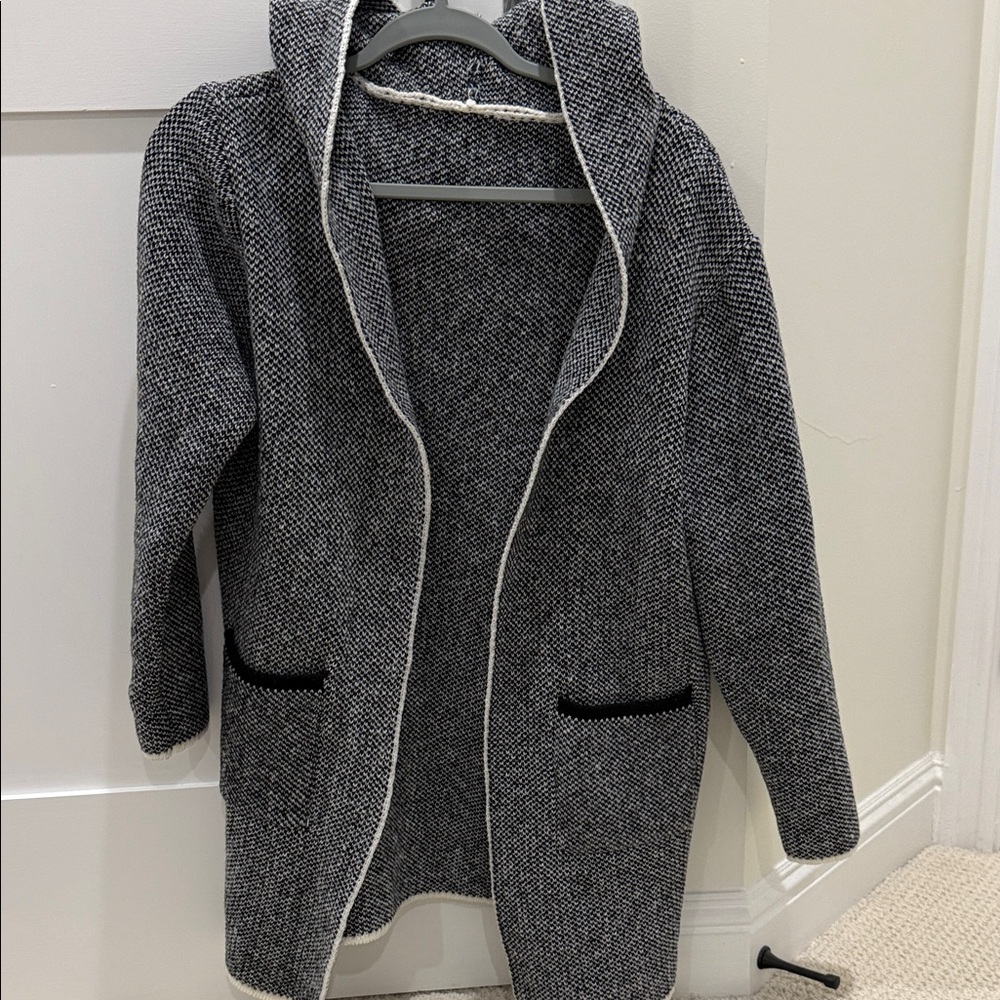 SHEIN Black and White Hooded Cardigan